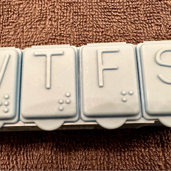 Daily Medication Holder - Picture 5 of 5